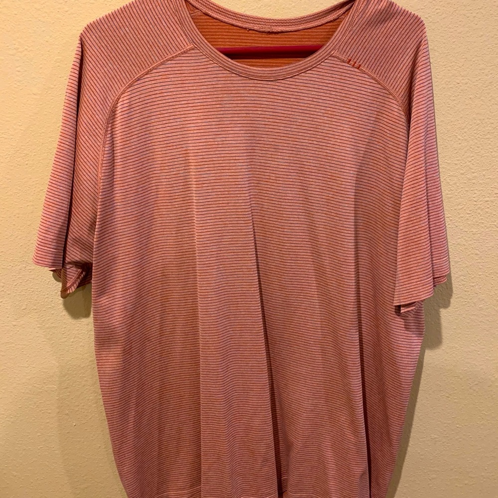 Short sleeve striped